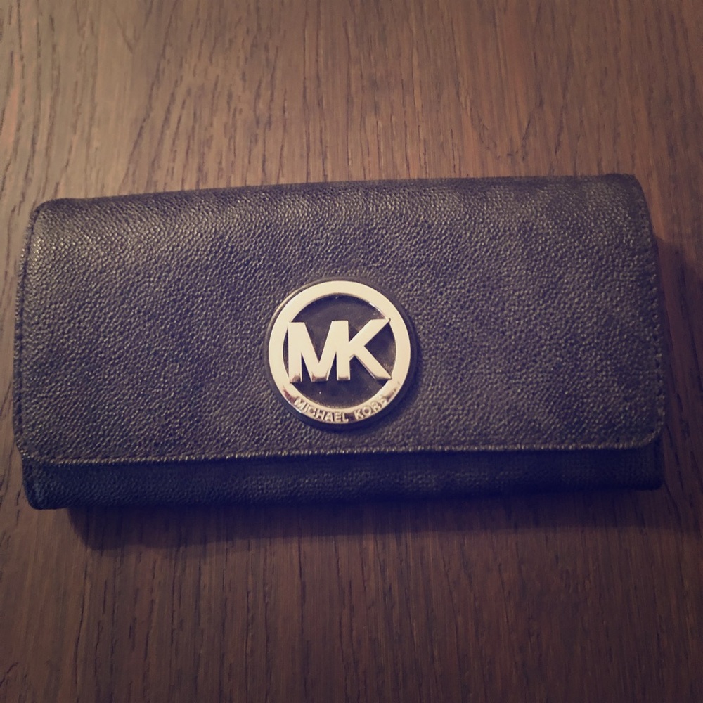 Michael Kors wallet